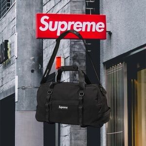 Supreme duffle bag SS26